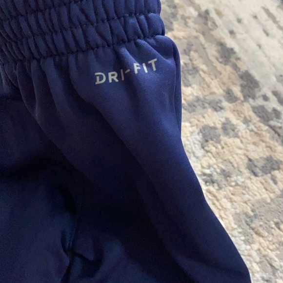 💥SOLD💥Nike Baby Boy Navy Joggers Size 12 Months - Picture 5 of 5